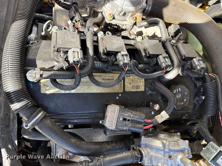 image for item DZ5236 Yale GLC050VXNEAE085 forklift