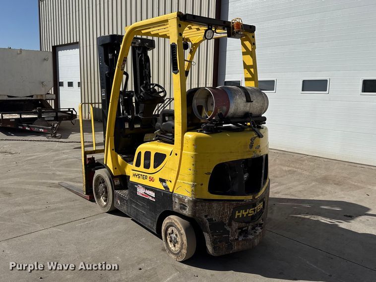 image for item DZ5237 Hyster S50FT forklift