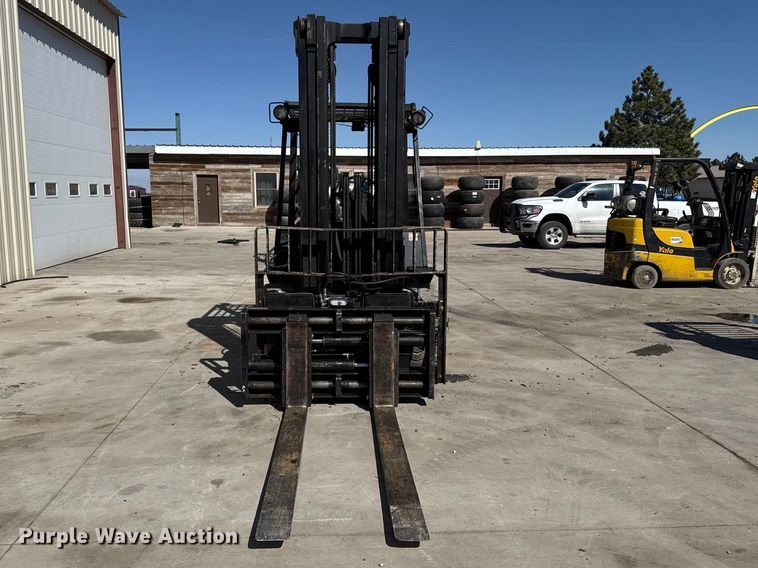 image for item DZ5239 Yale GLP120MJNGBE108 forklift