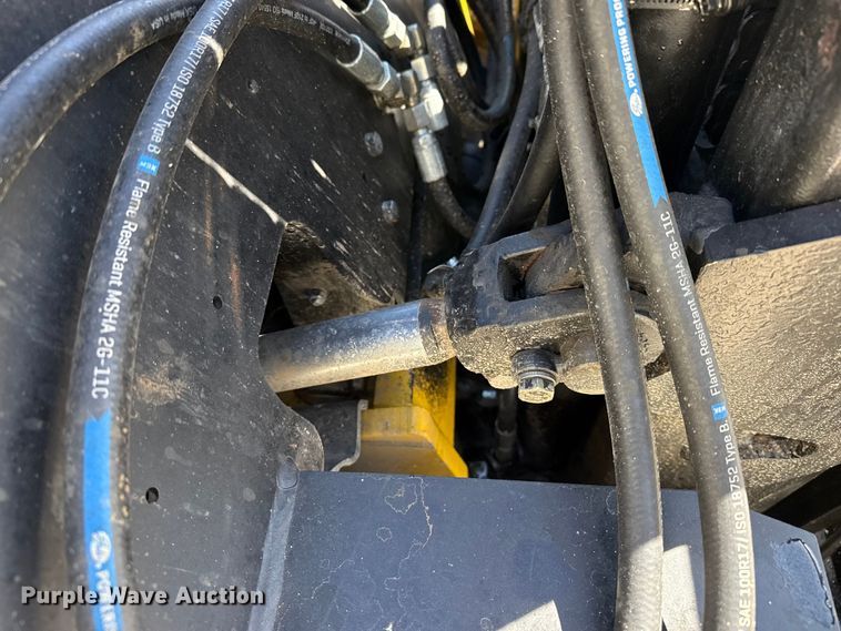 image for item DZ5239 Yale GLP120MJNGBE108 forklift