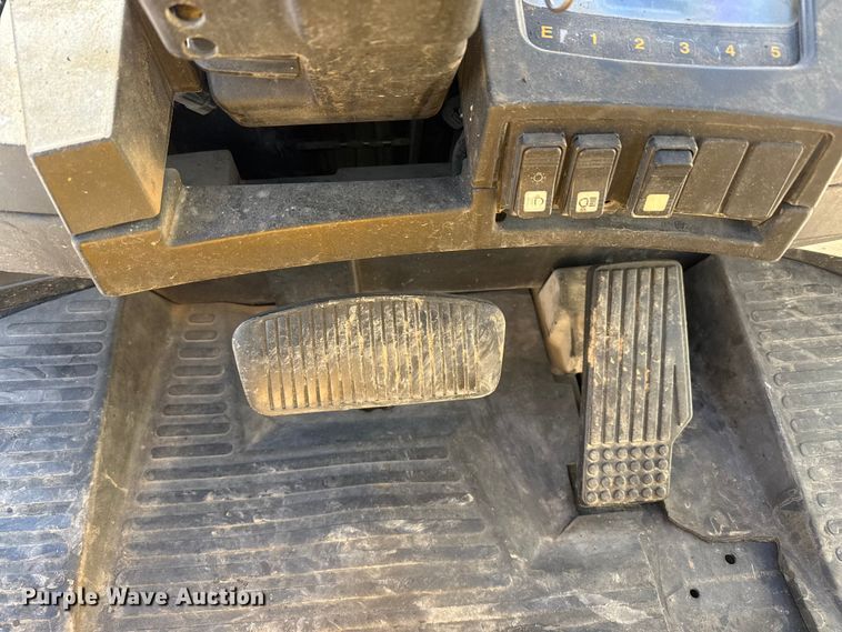 image for item DZ5239 Yale GLP120MJNGBE108 forklift