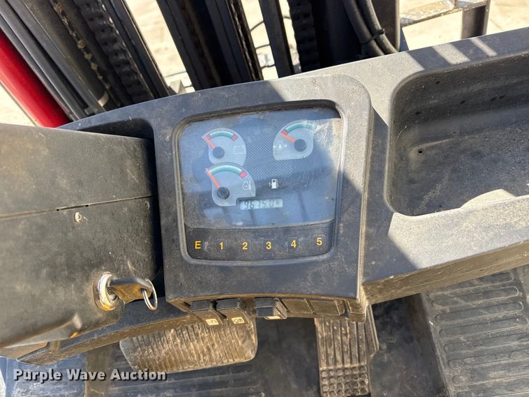 image for item DZ5239 Yale GLP120MJNGBE108 forklift