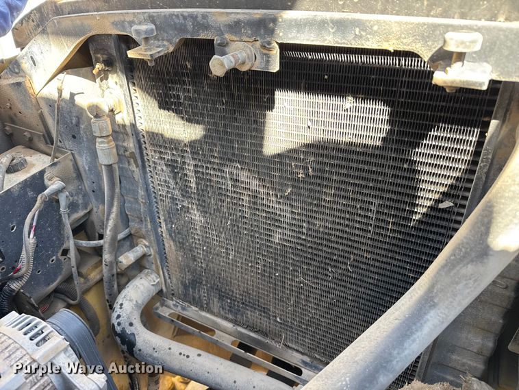 image for item DZ5239 Yale GLP120MJNGBE108 forklift