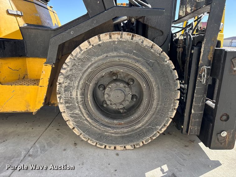 image for item DZ5239 Yale GLP120MJNGBE108 forklift