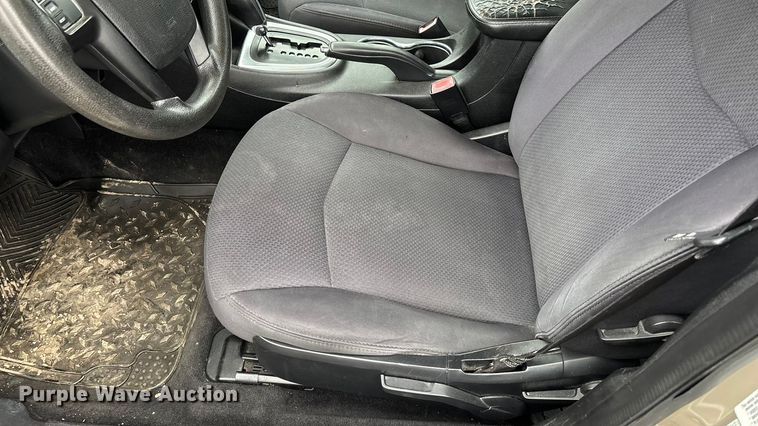 image for item EA4470 2013 Chrysler 200 