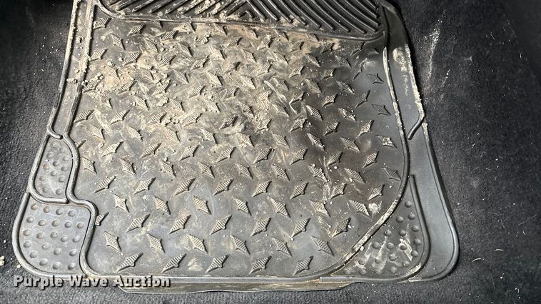 image for item EA4470 2013 Chrysler 200 