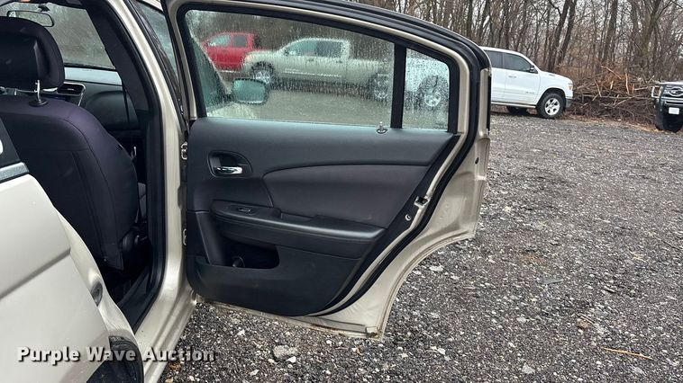 image for item EA4470 2013 Chrysler 200 