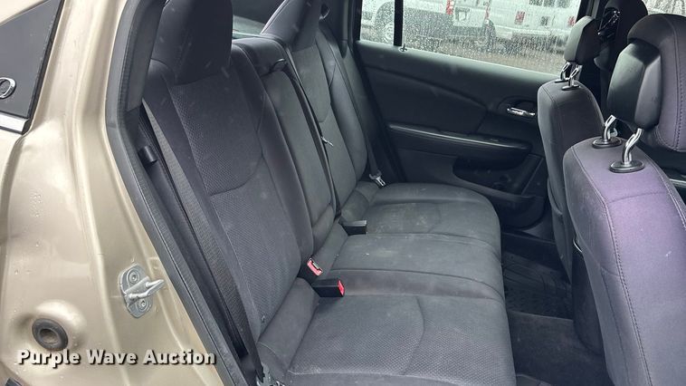 image for item EA4470 2013 Chrysler 200 