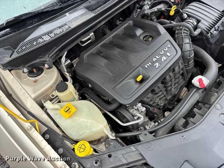 image for item EA4470 2013 Chrysler 200 