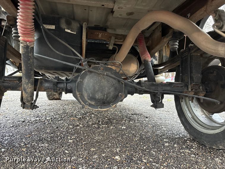 image for item EA4475 2005 GMC Sierra 1500 Crew Cab pickup truck