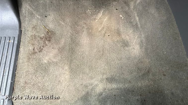 image for item EA4475 2005 GMC Sierra 1500 Crew Cab pickup truck