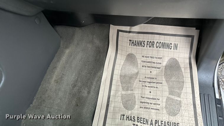 image for item EA4475 2005 GMC Sierra 1500 Crew Cab pickup truck