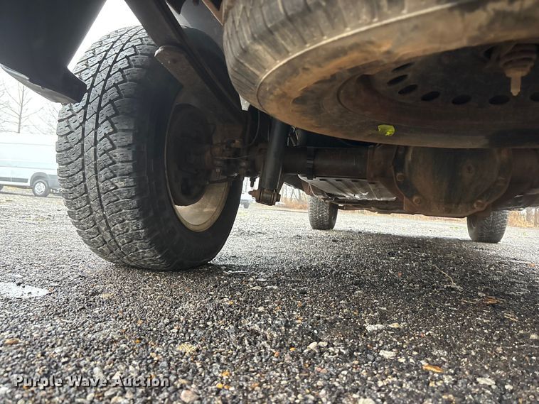 image for item EA4476 2013 Chevrolet Silverado 1500 Ext. Cab pickup truck