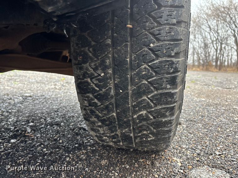 image for item EA4476 2013 Chevrolet Silverado 1500 Ext. Cab pickup truck