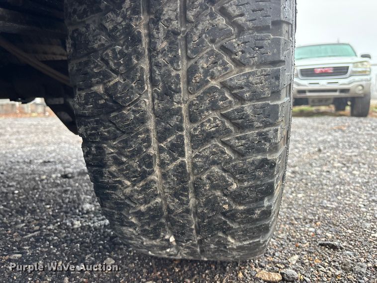 image for item EA4476 2013 Chevrolet Silverado 1500 Ext. Cab pickup truck