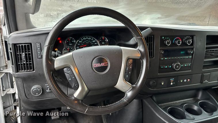 image for item EA4477 2016 GMC Savana G2500 van