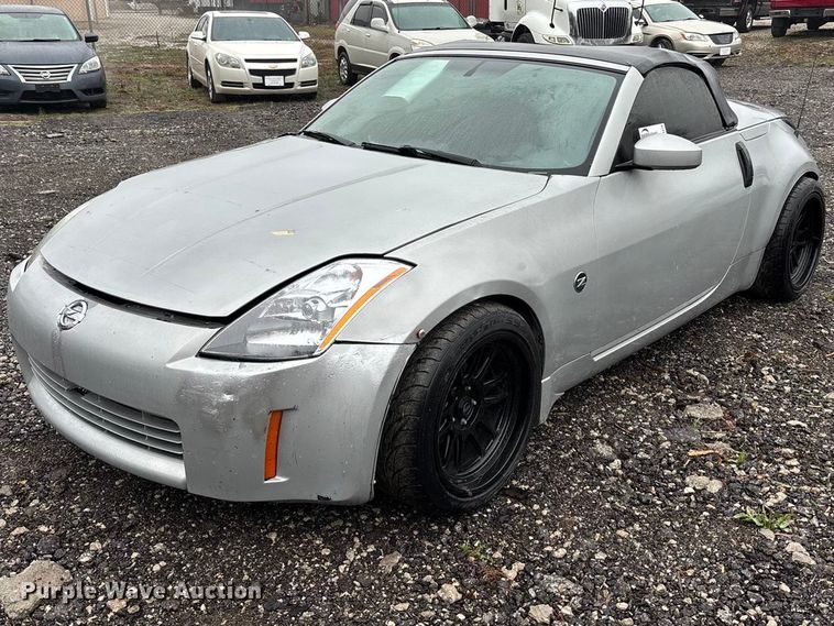 image for item EA4478 2004 Nissan 350Z convertible