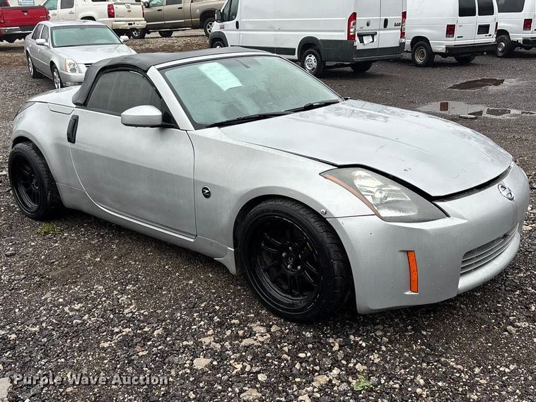 image for item EA4478 2004 Nissan 350Z convertible