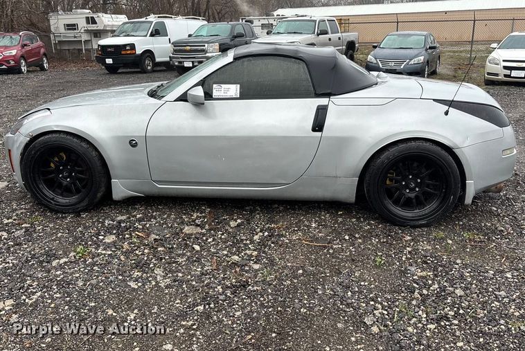 image for item EA4478 2004 Nissan 350Z convertible