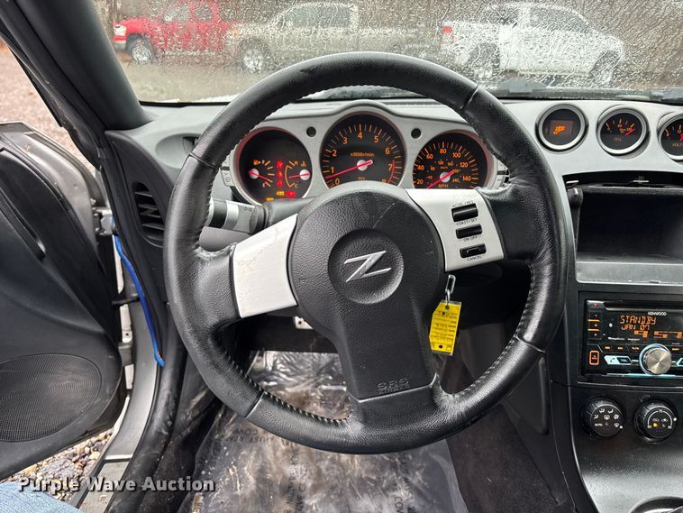 image for item EA4478 2004 Nissan 350Z convertible