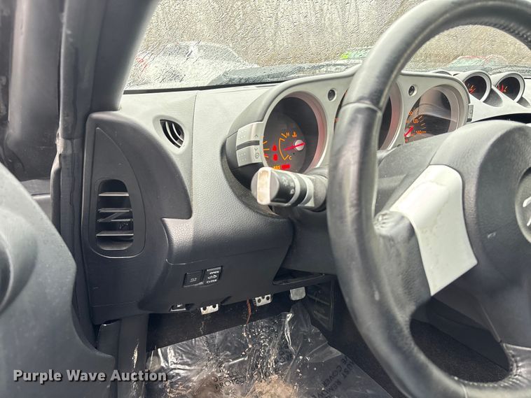 image for item EA4478 2004 Nissan 350Z convertible