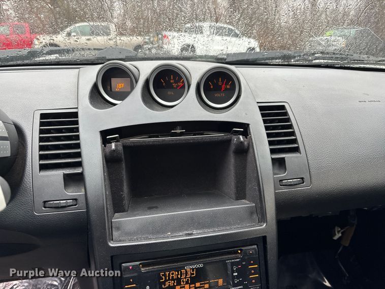 image for item EA4478 2004 Nissan 350Z convertible