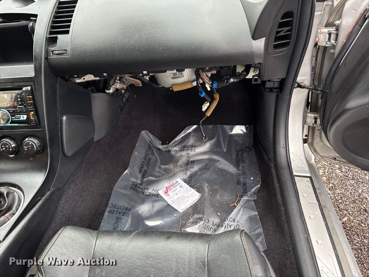 image for item EA4478 2004 Nissan 350Z convertible