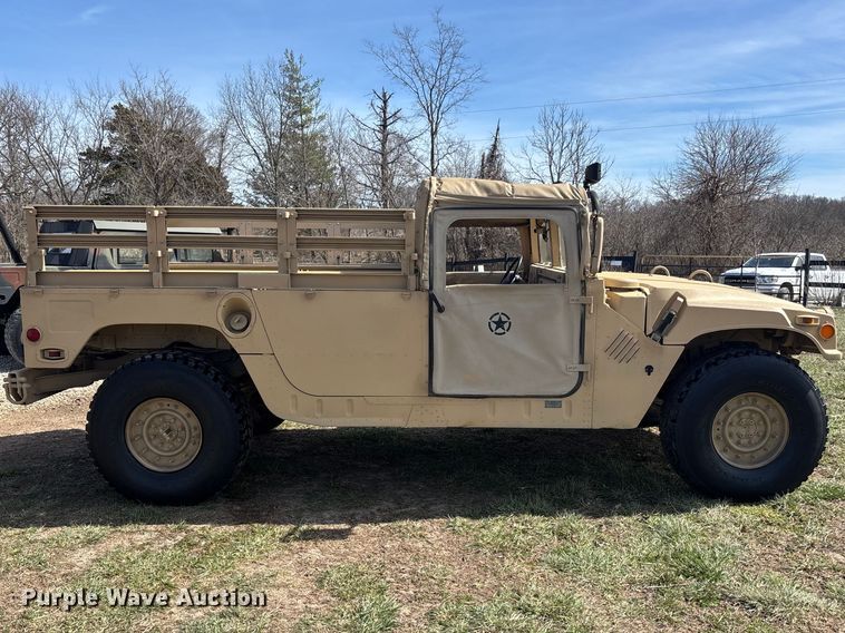 image for item EA4566 2007 AM General M1097R1 SUV