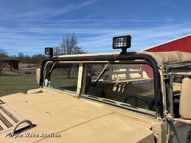 image for item EA4566 2007 AM General M1097R1 SUV