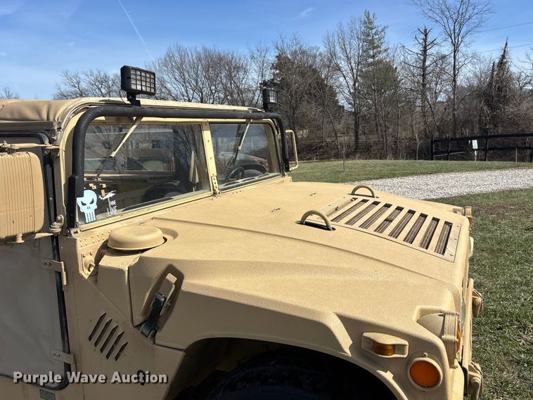 image for item EA4566 2007 AM General M1097R1 SUV