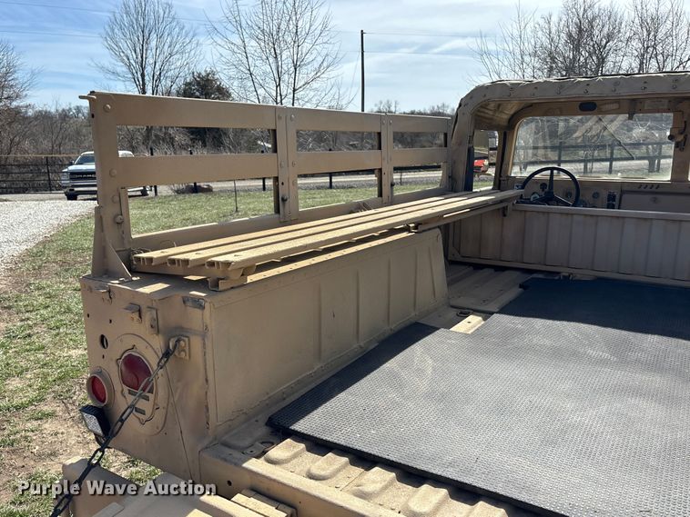 image for item EA4566 2007 AM General M1097R1 SUV