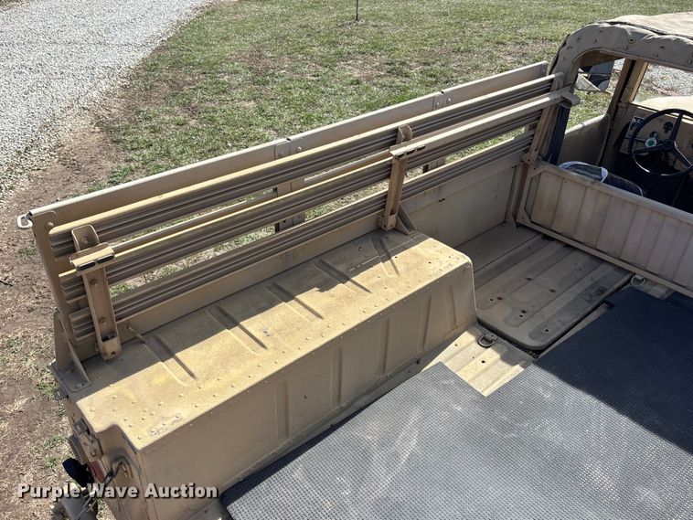 image for item EA4566 2007 AM General M1097R1 SUV