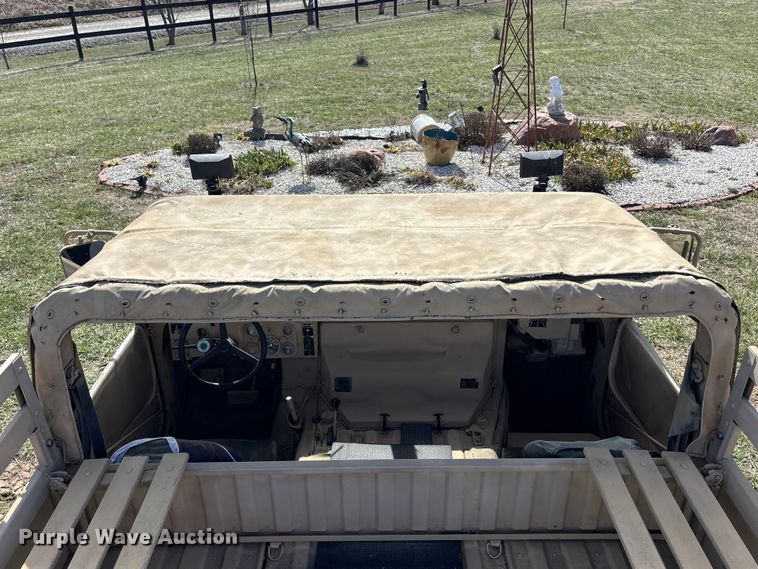 image for item EA4566 2007 AM General M1097R1 SUV