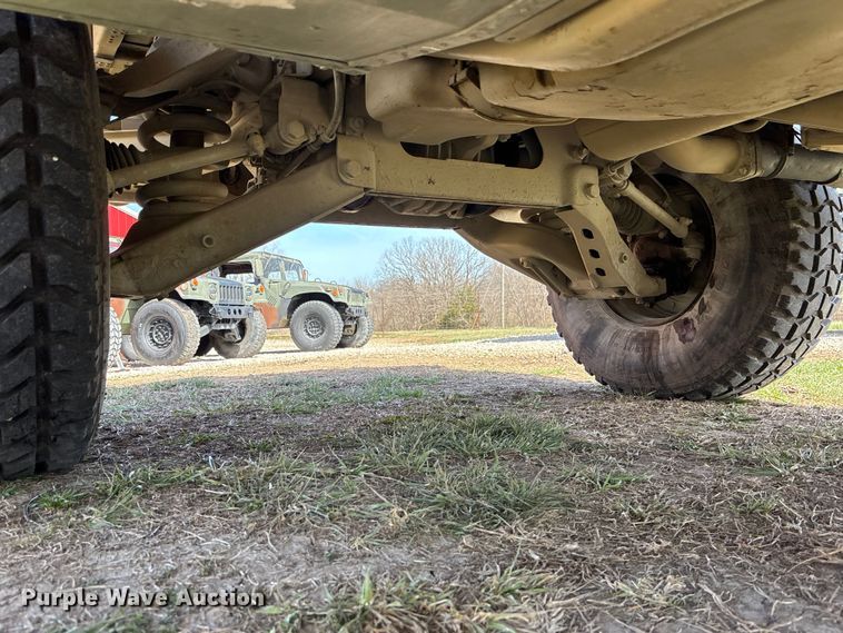 image for item EA4566 2007 AM General M1097R1 SUV