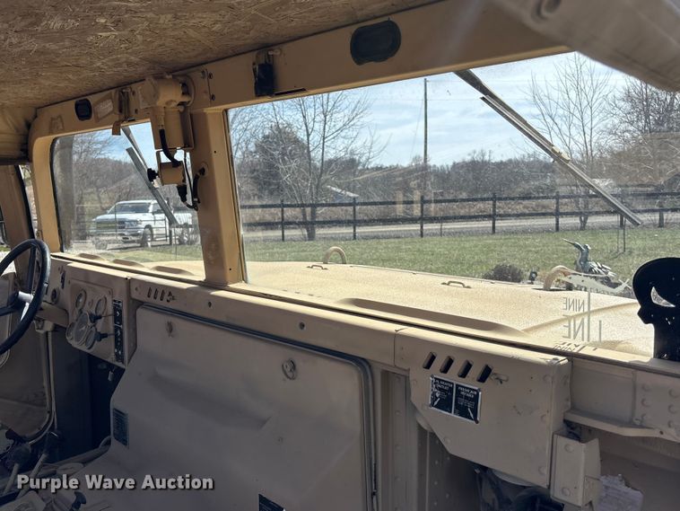 image for item EA4566 2007 AM General M1097R1 SUV