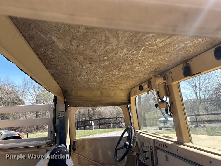 image for item EA4566 2007 AM General M1097R1 SUV