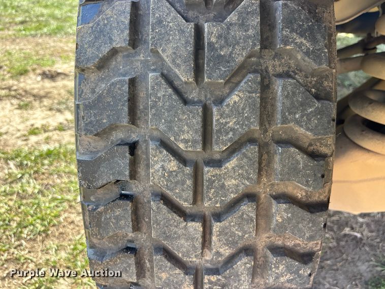 image for item EA4566 2007 AM General M1097R1 SUV