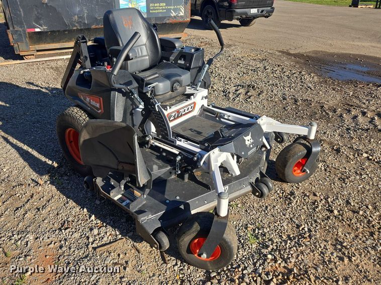 image for item EA5463 2004 Bobcat ZT7000 ZTR lawn mower