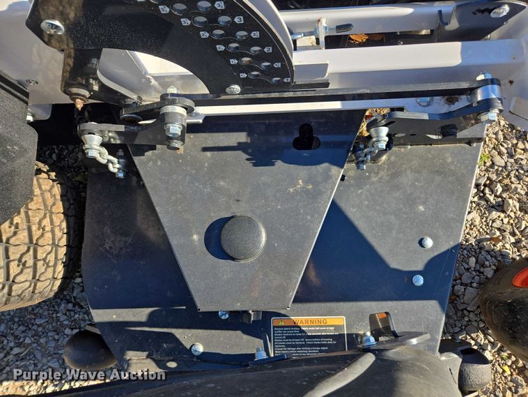 image for item EA5463 2004 Bobcat ZT7000 ZTR lawn mower