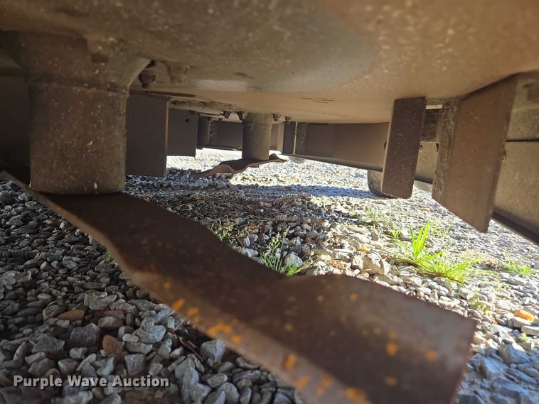 image for item EA5463 2004 Bobcat ZT7000 ZTR lawn mower