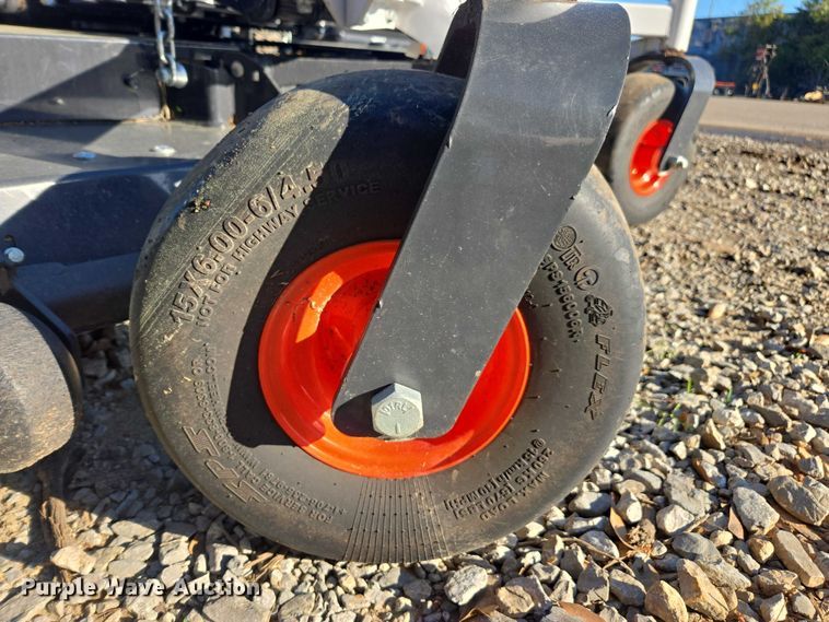 image for item EA5463 2004 Bobcat ZT7000 ZTR lawn mower