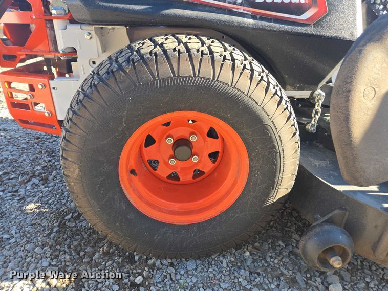 image for item EA5463 2004 Bobcat ZT7000 ZTR lawn mower