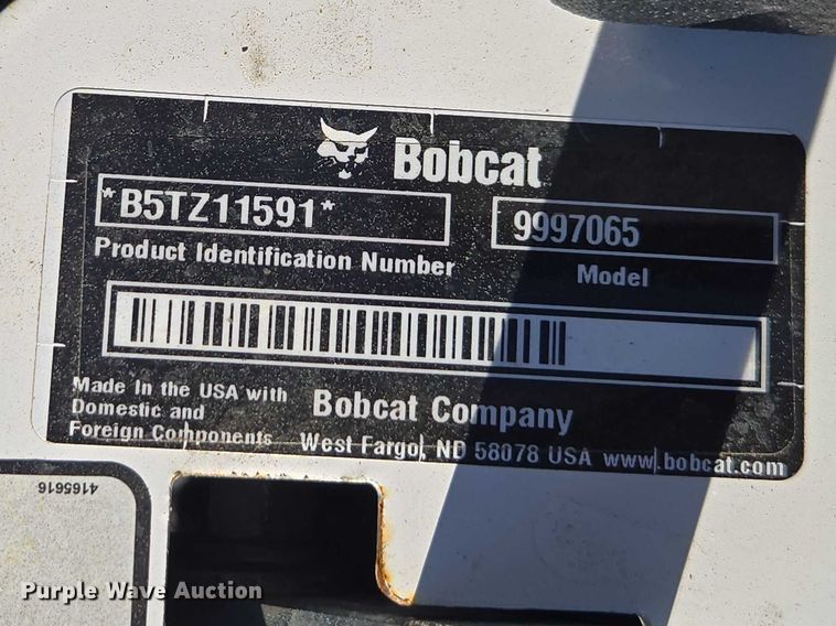 image for item EA5463 2004 Bobcat ZT7000 ZTR lawn mower