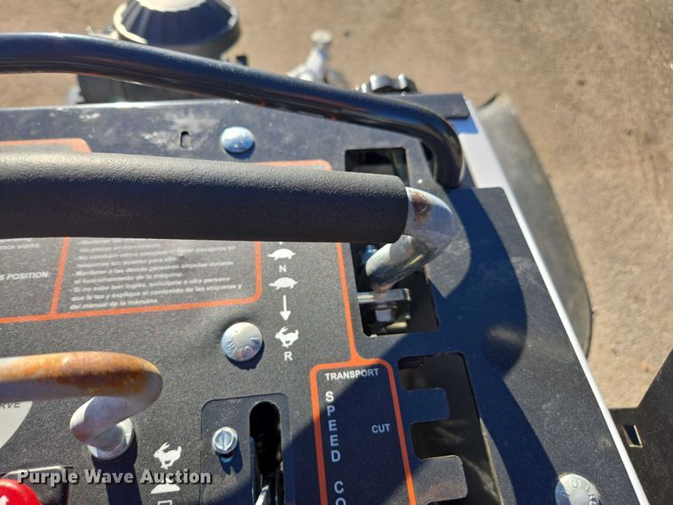 image for item EA5464 2004 Bobcat ZS4000 ZTR lawn mower