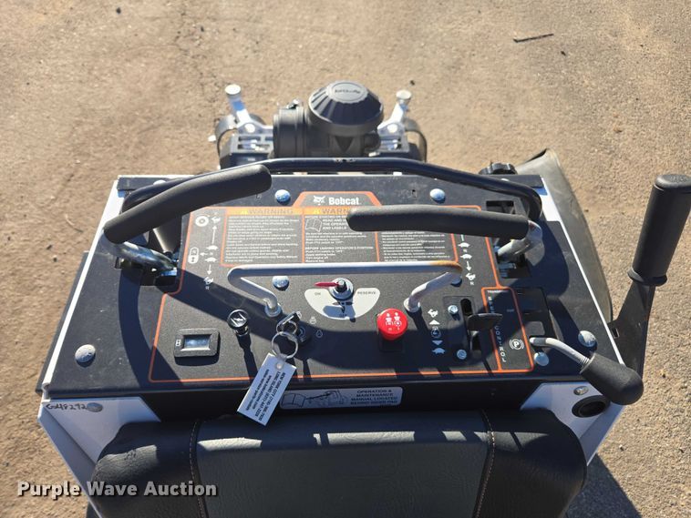 image for item EA5464 2004 Bobcat ZS4000 ZTR lawn mower