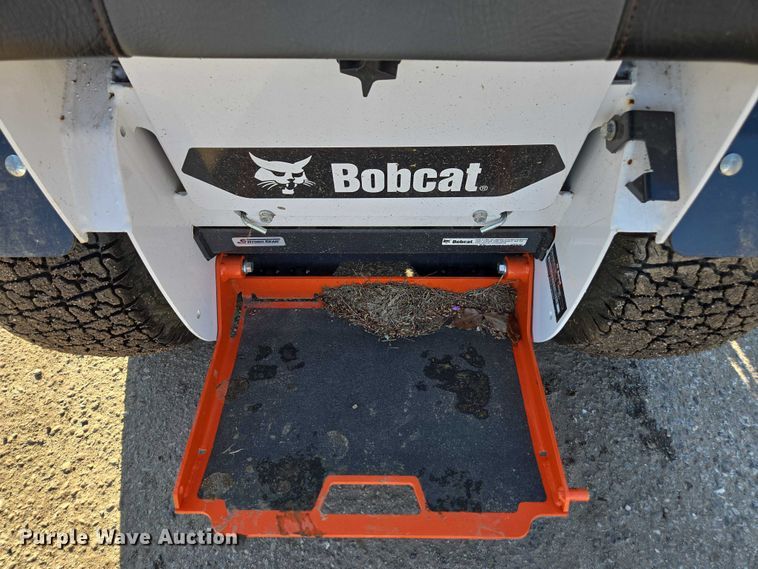 image for item EA5464 2004 Bobcat ZS4000 ZTR lawn mower
