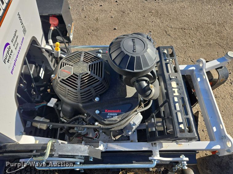 image for item EA5464 2004 Bobcat ZS4000 ZTR lawn mower