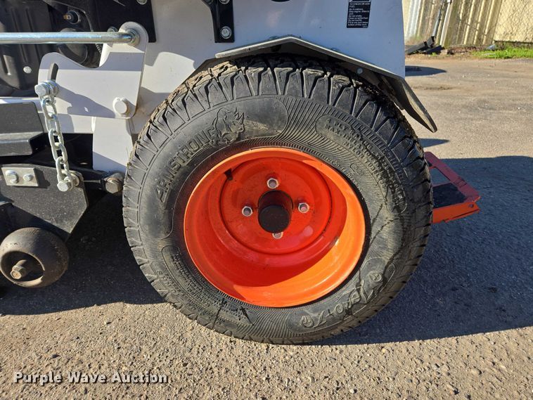 image for item EA5464 2004 Bobcat ZS4000 ZTR lawn mower