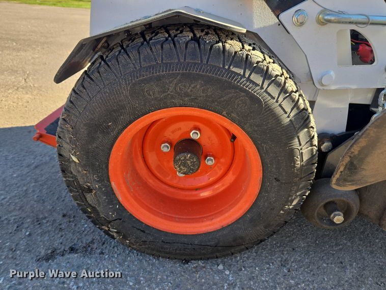 image for item EA5464 2004 Bobcat ZS4000 ZTR lawn mower