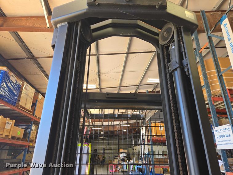 image for item EA5466 2016 Crown SP3520-30 order picker